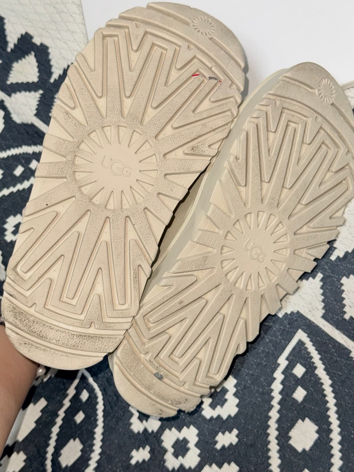 어그 UGG GoldenGlow Sandal 240mm 상품이미지7
