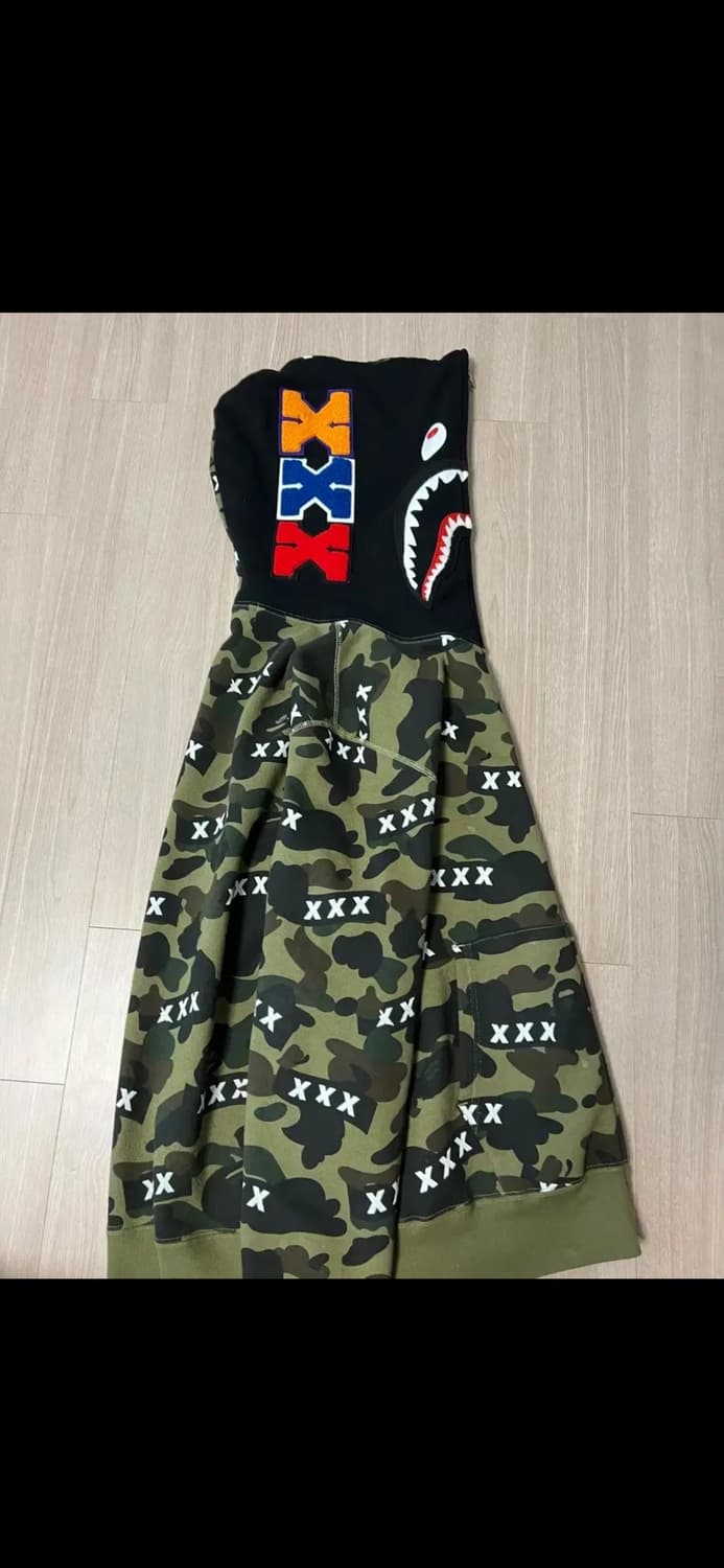 베이프 x 갓 셀렉션 xxx 콜라보 후드집업 팔아요 상품이미지1