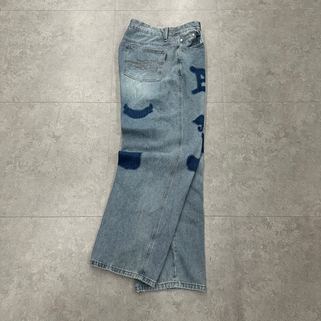 95 나이스고스트클럽 남자 워시드 엠블럼 데님 청바지 상품이미지2