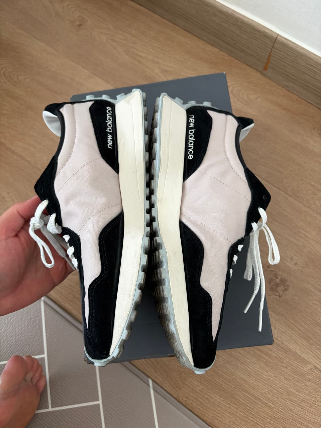 뉴발란스 327 제리로렌조 착용 피어오브갓 상품이미지7