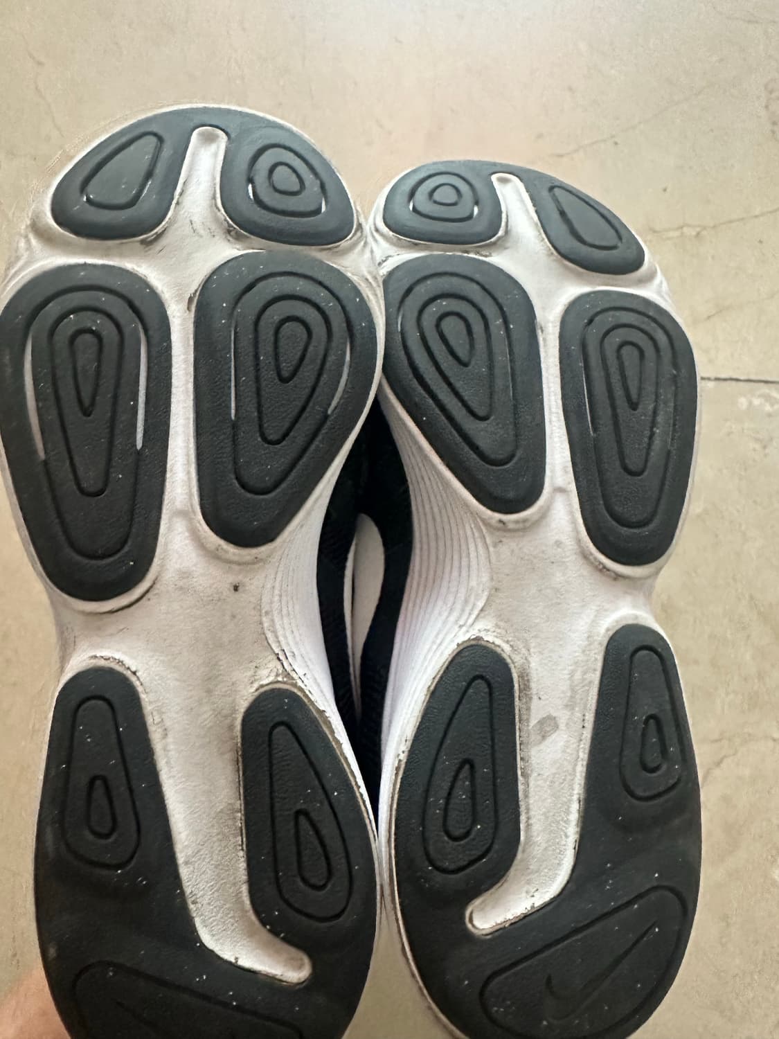 나이키 러닝화 260 상품이미지4