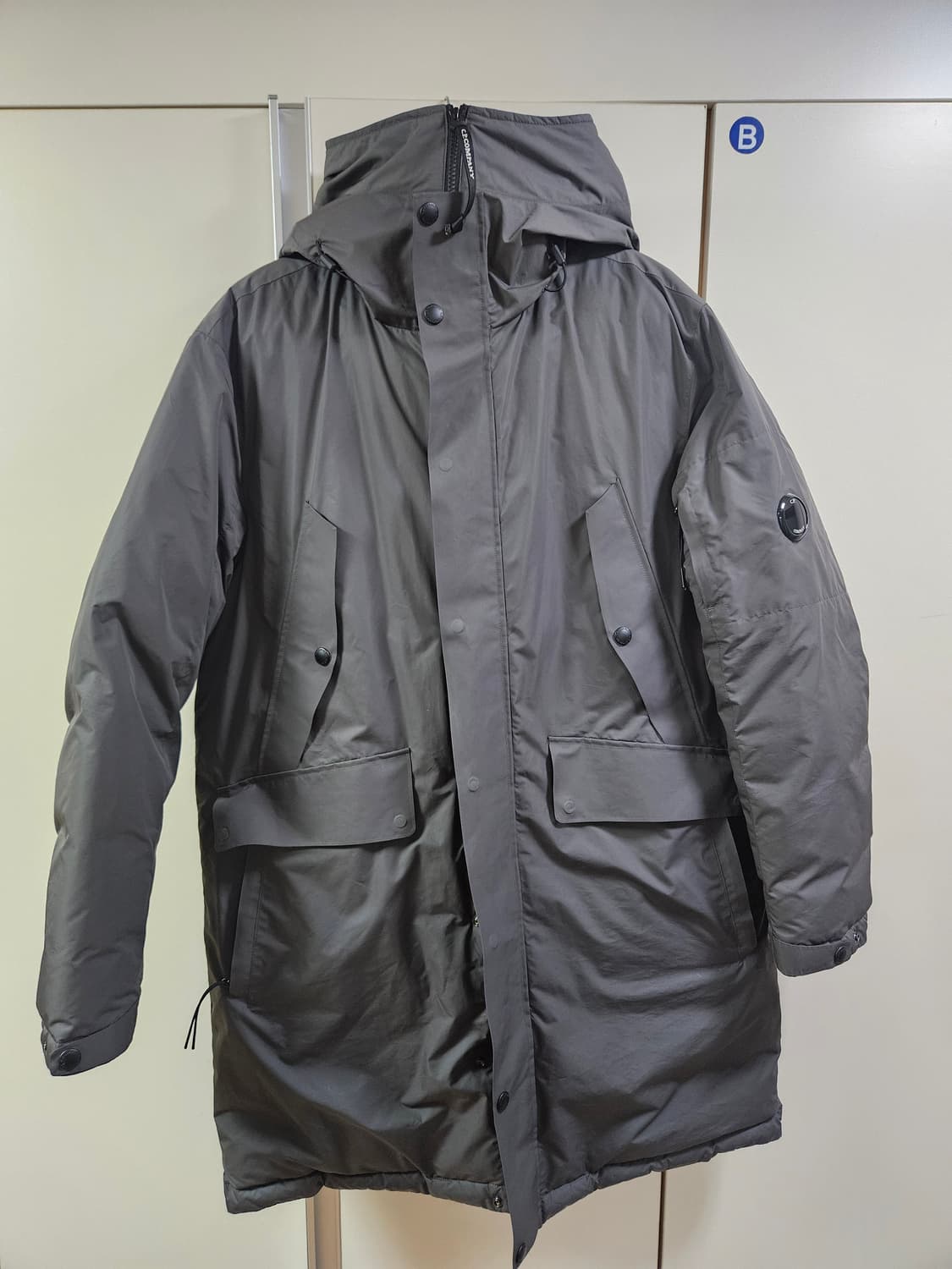 [52] CP 컴퍼니 MICRO M 렌즈 패딩 판매합니다 상품이미지1