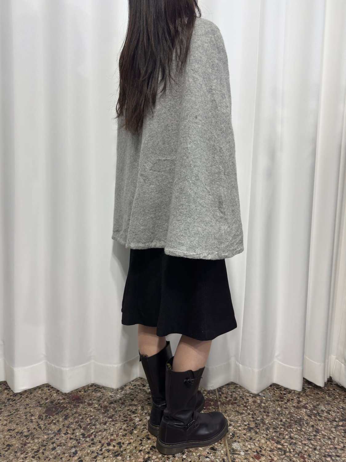 soft gray wool cape 상품이미지5