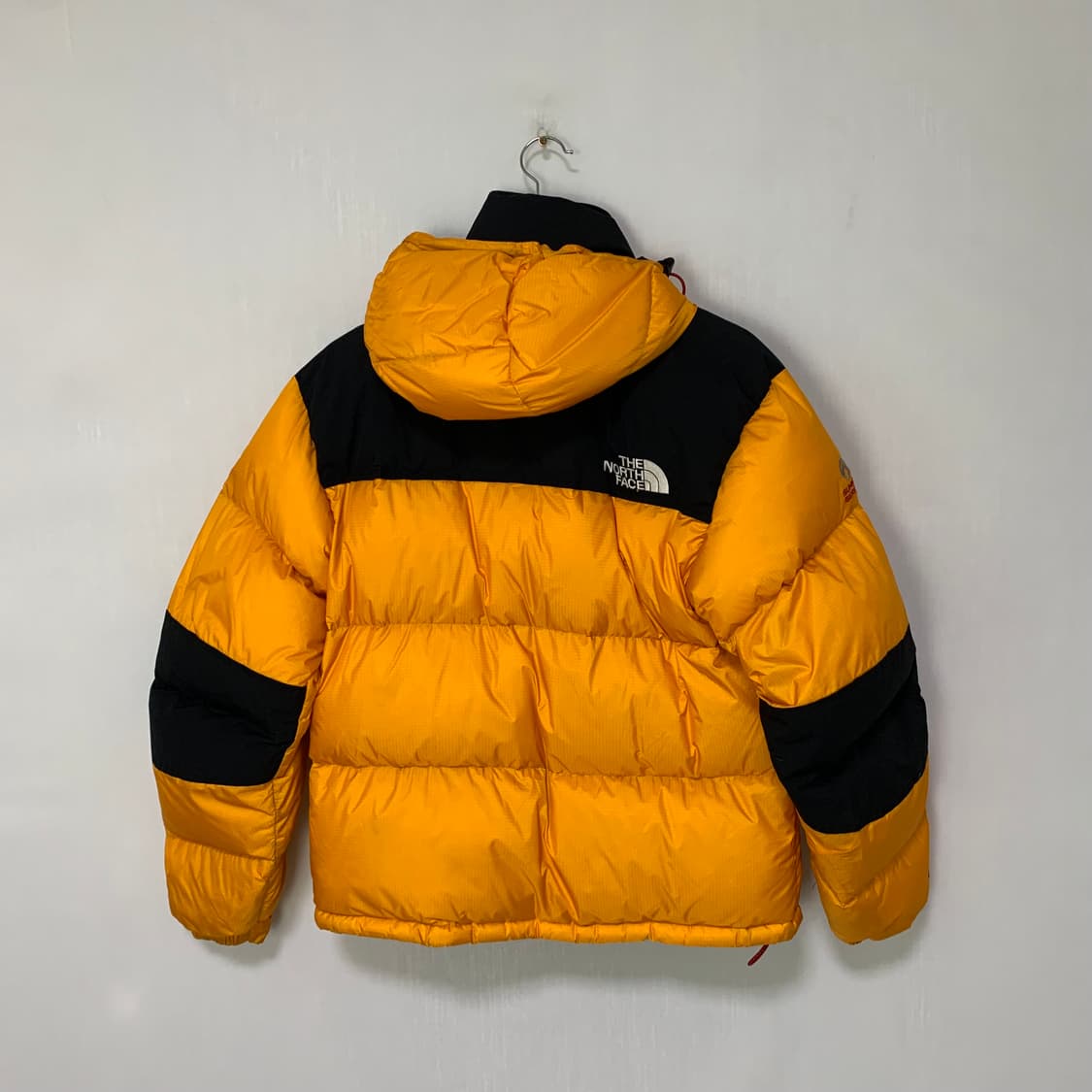 노스페이스 눕시 700 패딩 옐로우/블랙 빈티지 점퍼 90사이즈 상품이미지4