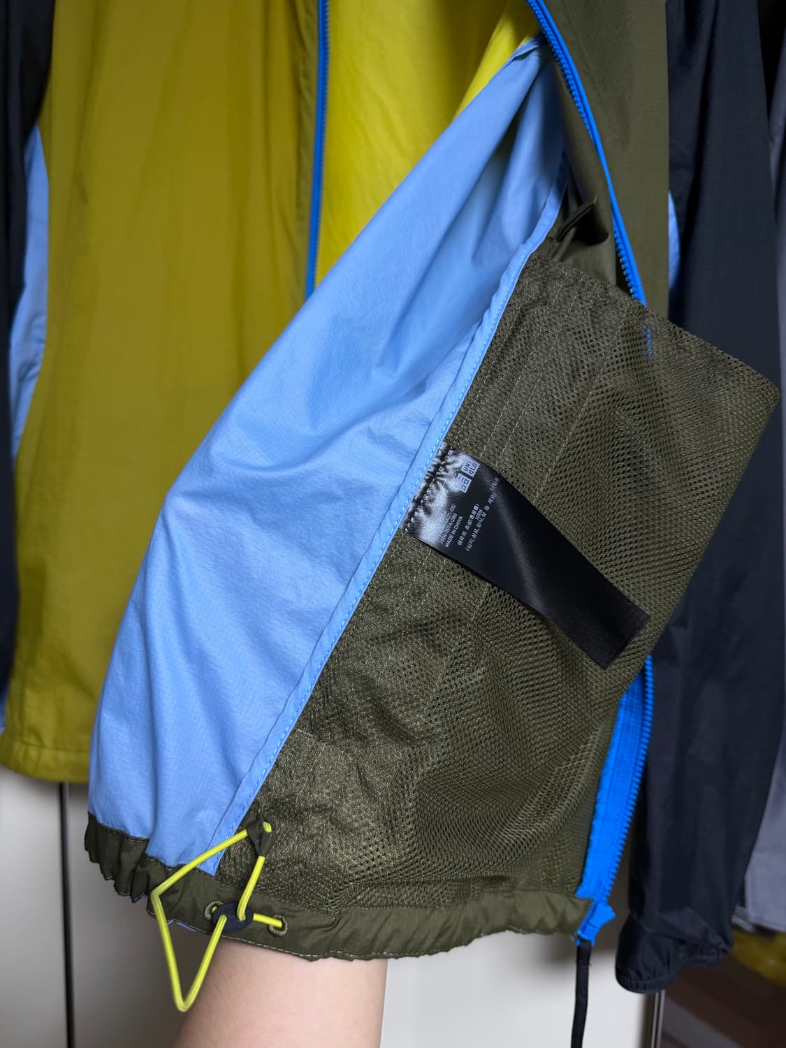 [L] 유니클로 마르니 포켓터블 바람막이 상품이미지6