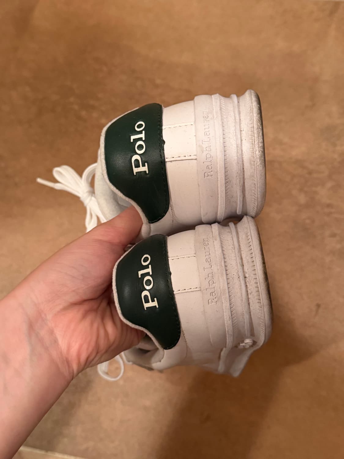 폴로 스니커즈 240 거의 새상품 상품이미지3