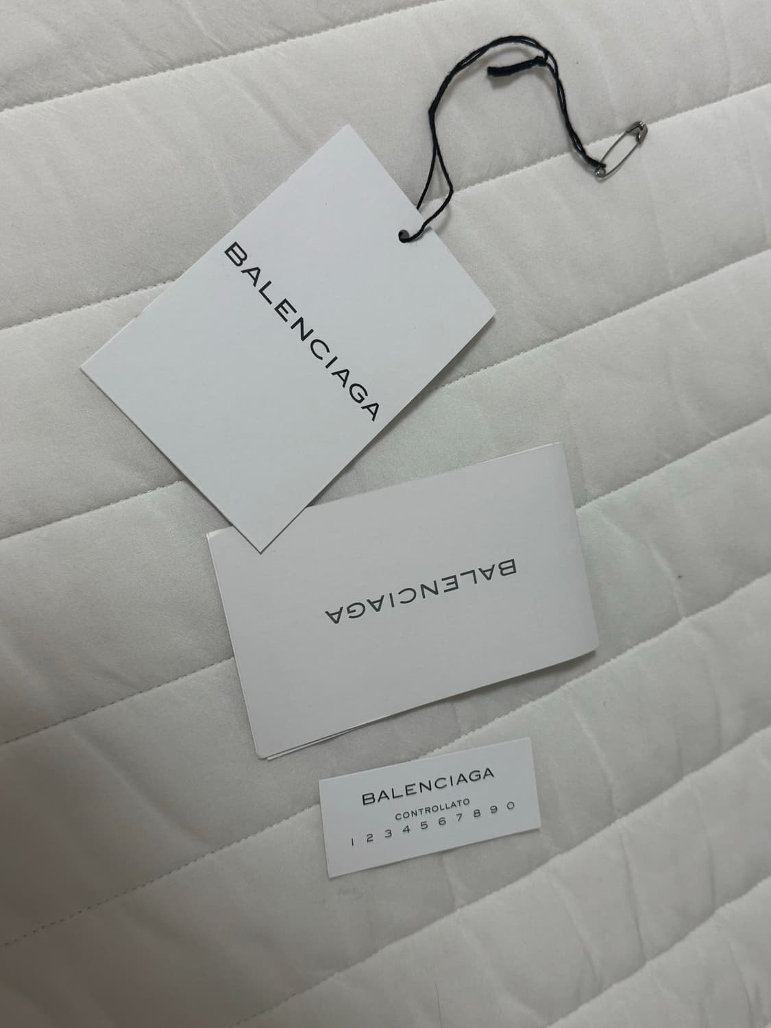 발렌시아가 모터백 라지 스웨이드 네이비 상품이미지7