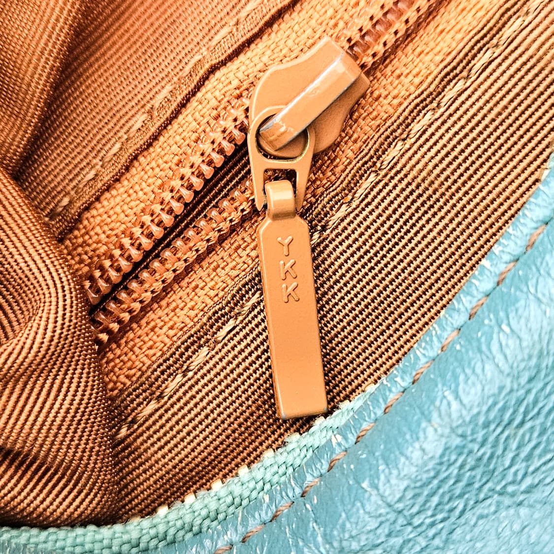 이세이미야케 im product 소가죽 숄더백 미친색감 상품이미지9