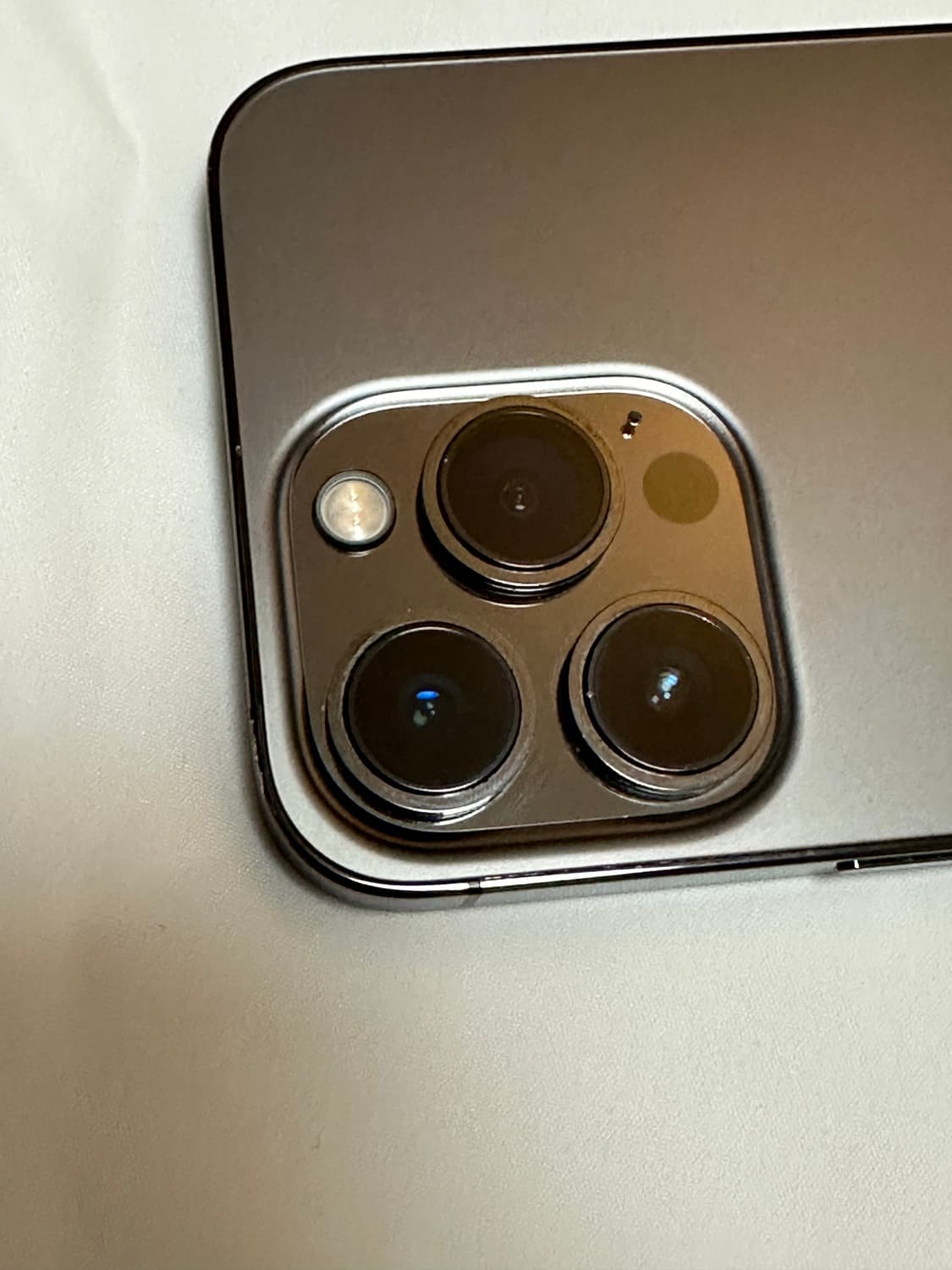 아이폰13프로 자급제 그래파이트 128G 상품이미지7