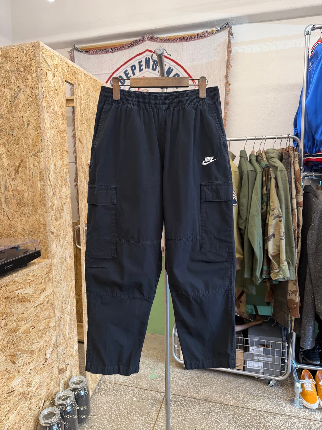 나이키 립스탑 카고 밴딩 팬츠 상품이미지1