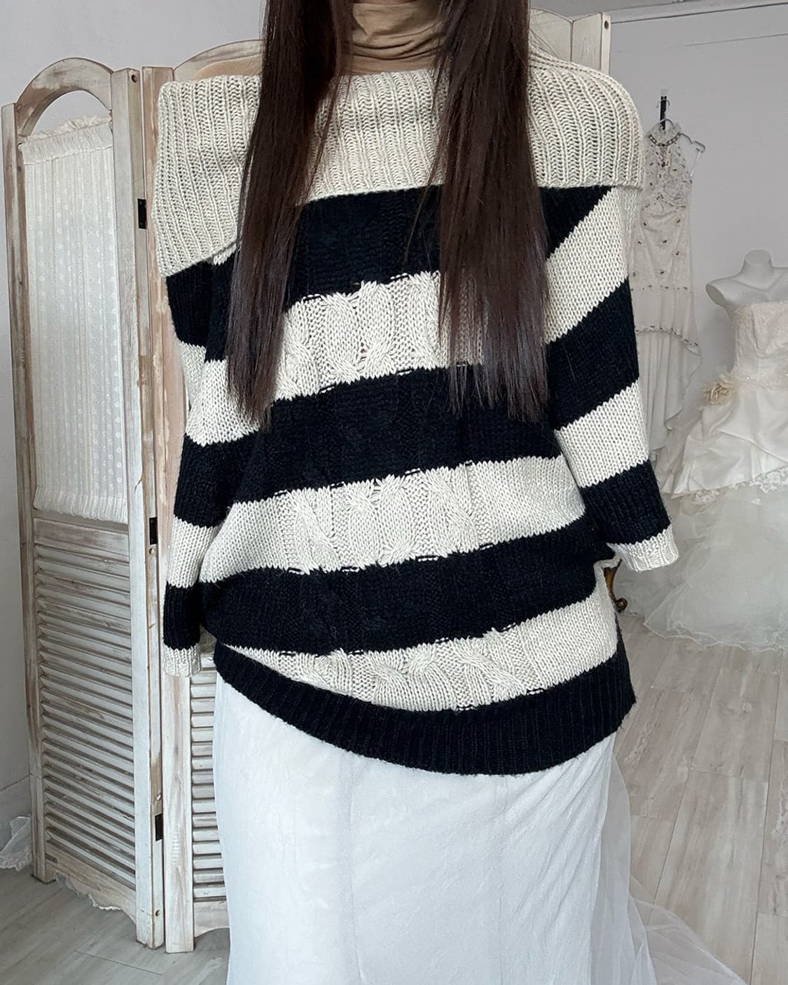 Nerd black beige stripe batwing knit 상품이미지6