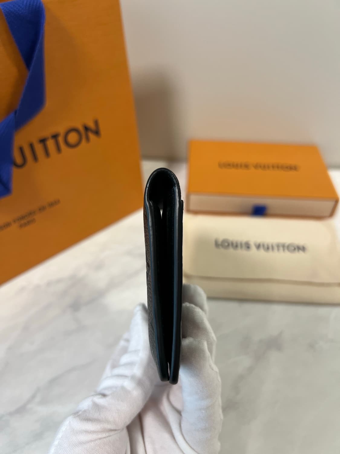 루이비통 쉐도우 포켓 오거나이저 지갑 상품이미지9