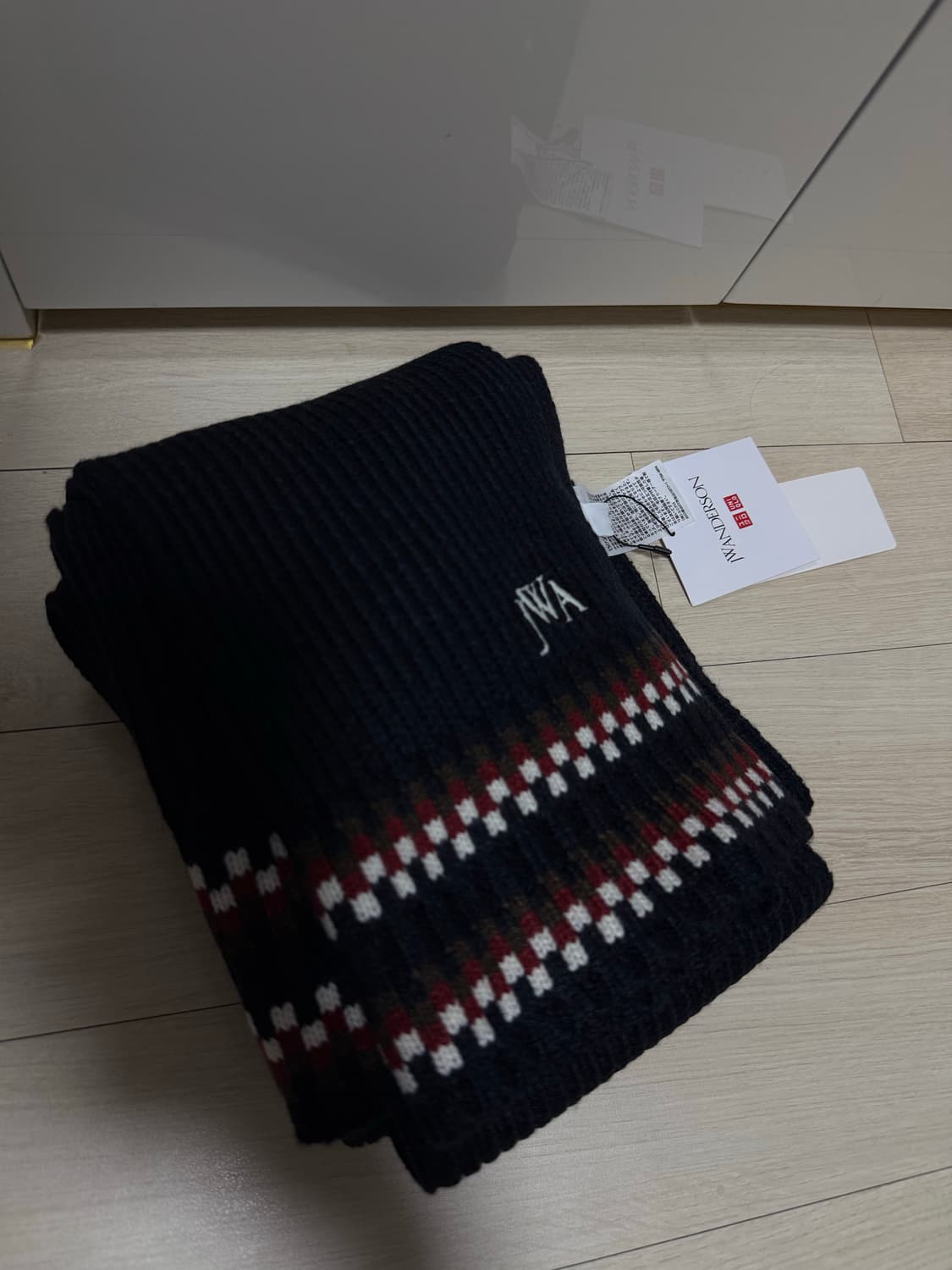 jw 앤더슨 유니클로 머플러 네이비 새상품  상품이미지1