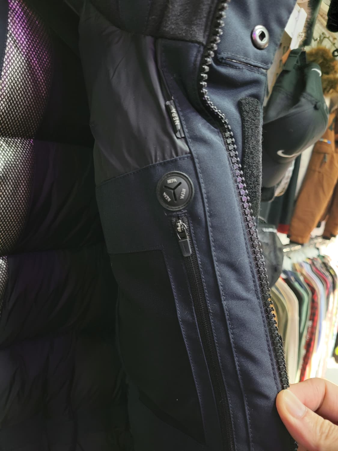 NEPA 미착용 네파 네이비 퍼 후드 구스 다운 패딩 (후드 탈부착) 상품이미지6