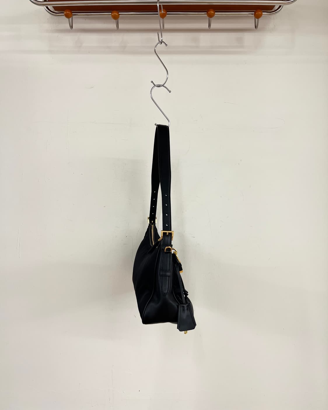 프라다 블랙 에메 리나일론 숄더백 상품이미지5