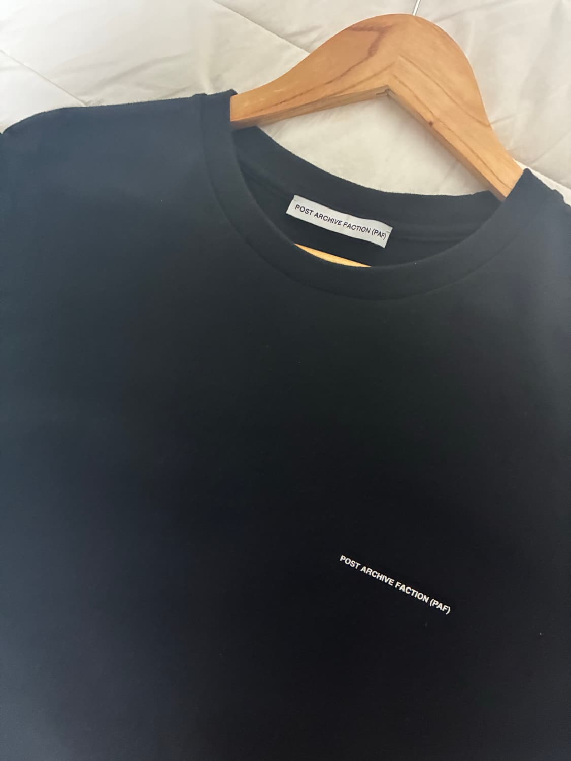 포스트아카이브팩션 수베니어 티 ,2025 봄 파리에디션 상품이미지3