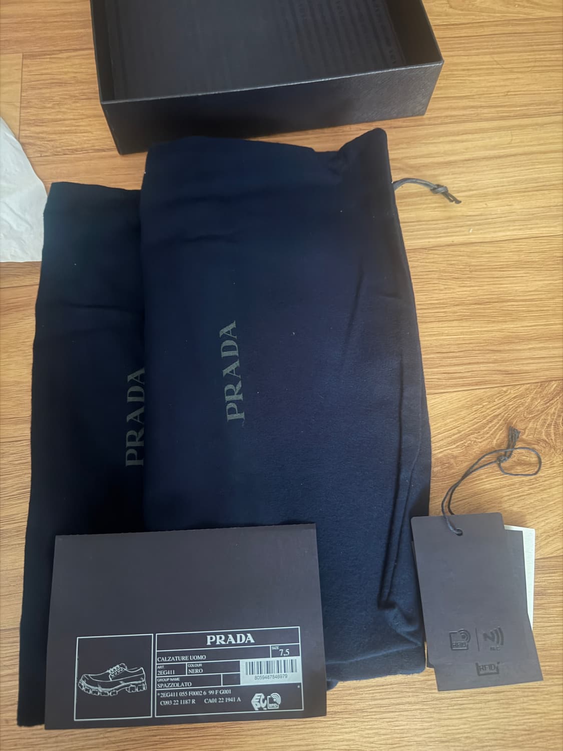 ”프라다 모놀리스 더비“ 오늘 발송 가능 상품이미지2