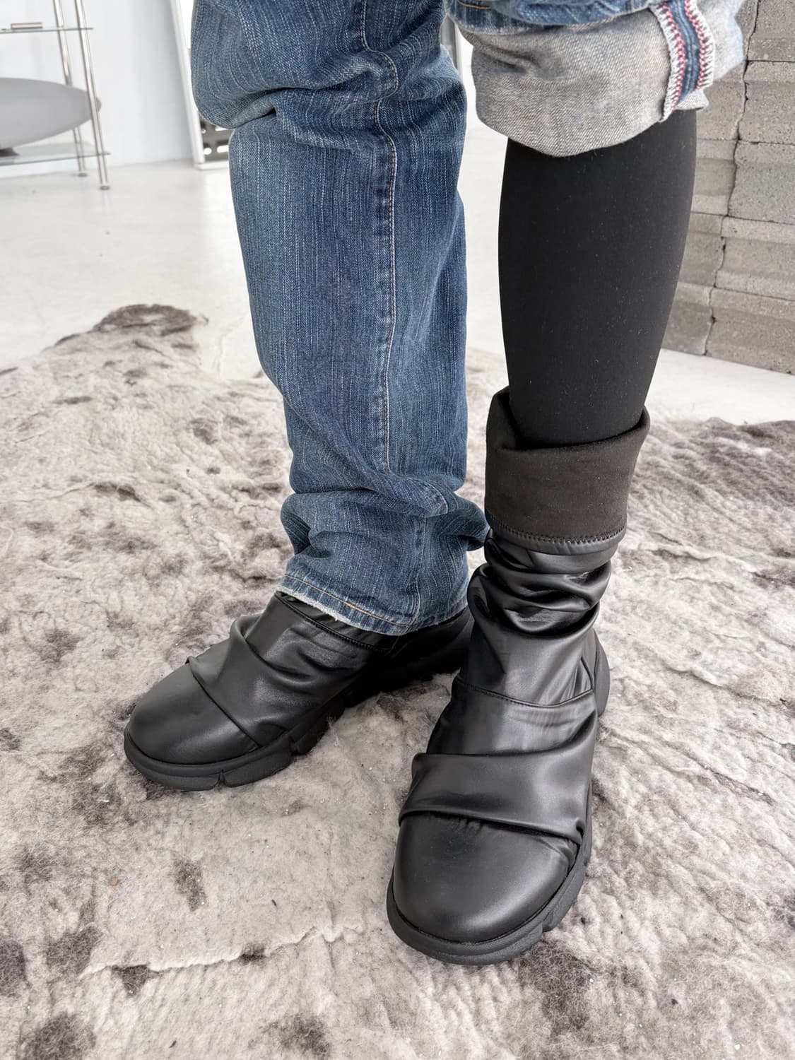 글램 드레이프 레더 부츠 상품이미지1