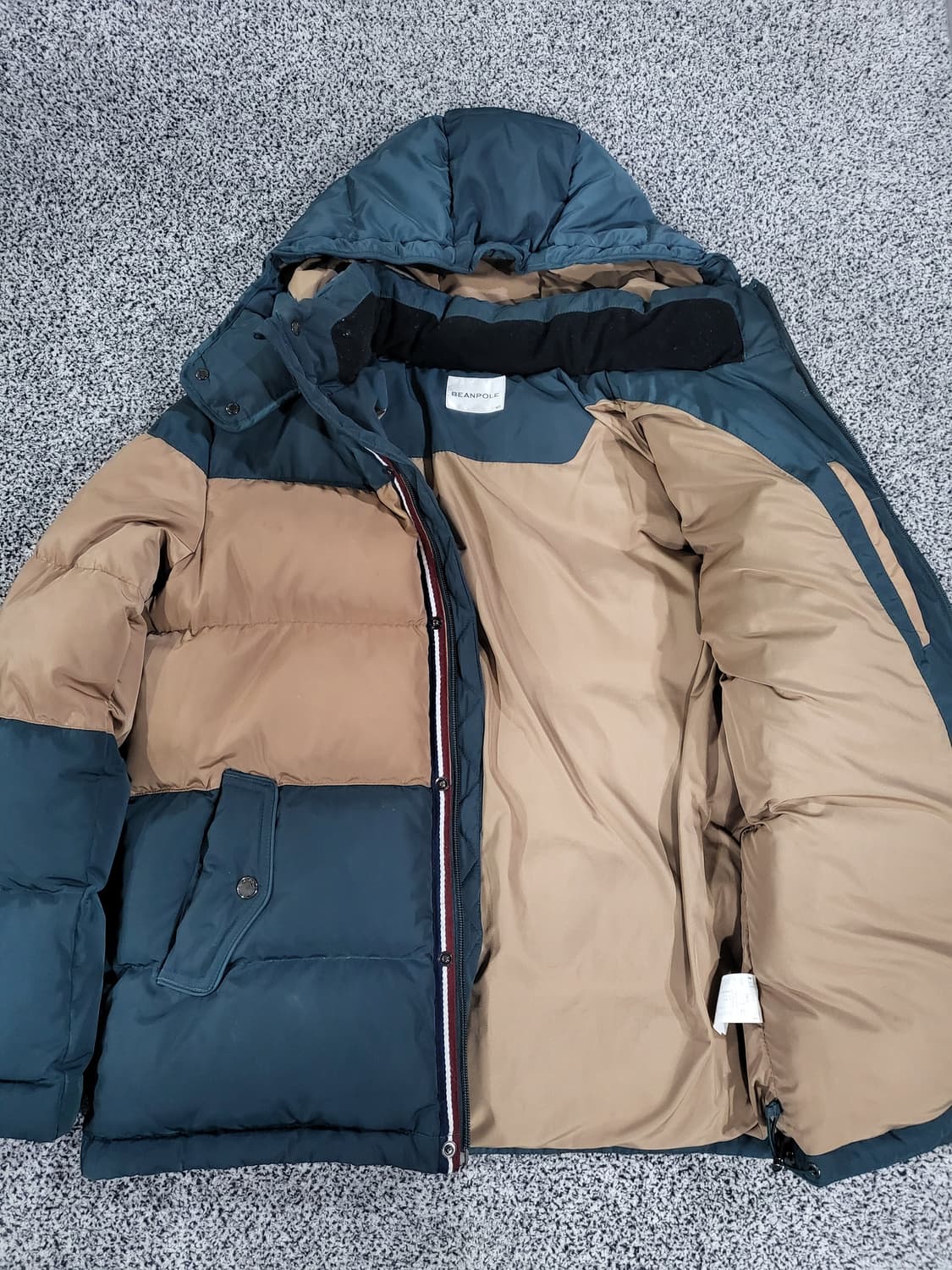 빈폴(BEANPOLE) 투톤 덕다운 패딩 자켓 상품이미지2