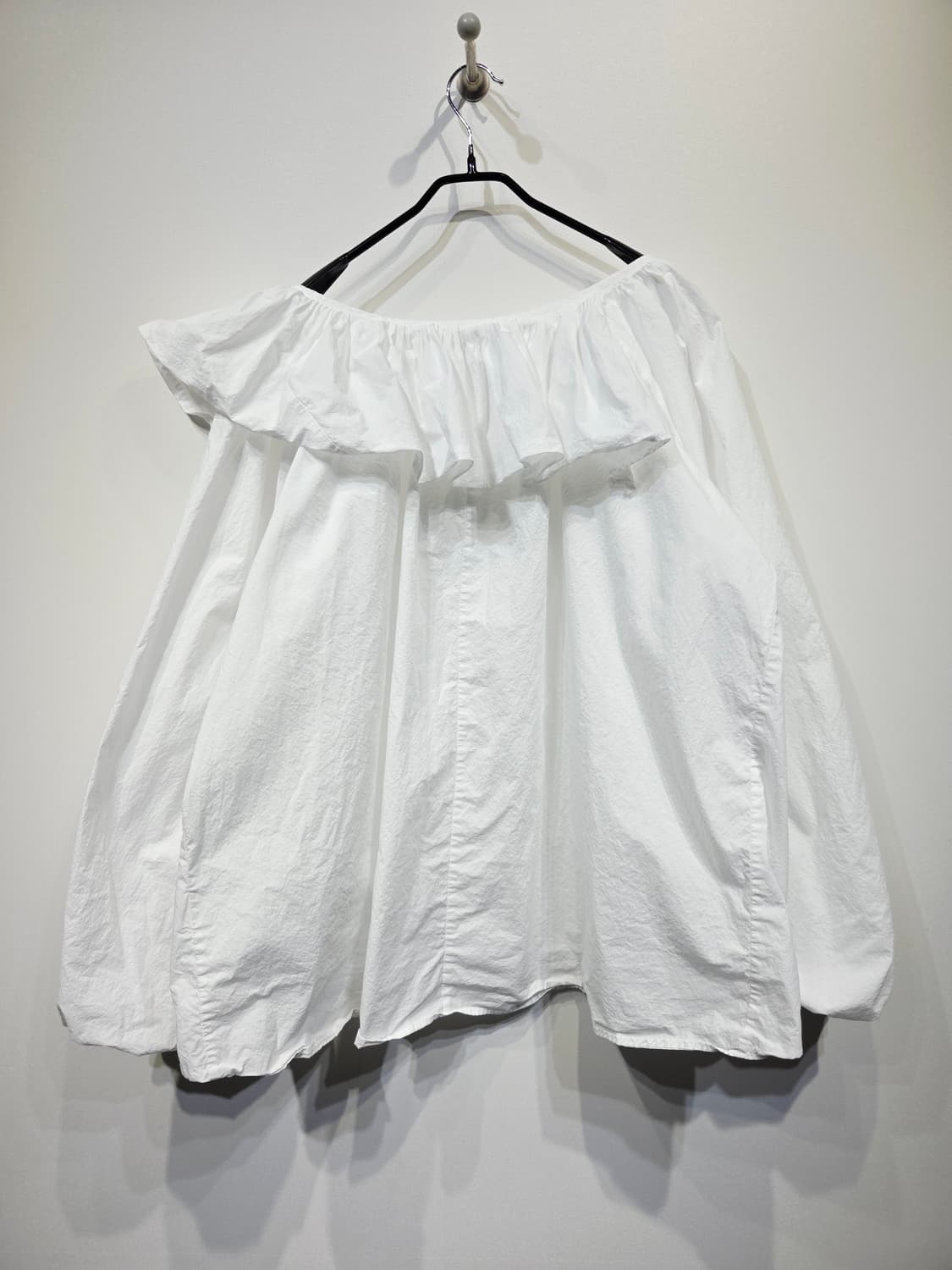 딘트 DINT 화이트 루즈핏 블라우스_FREE 상품이미지3