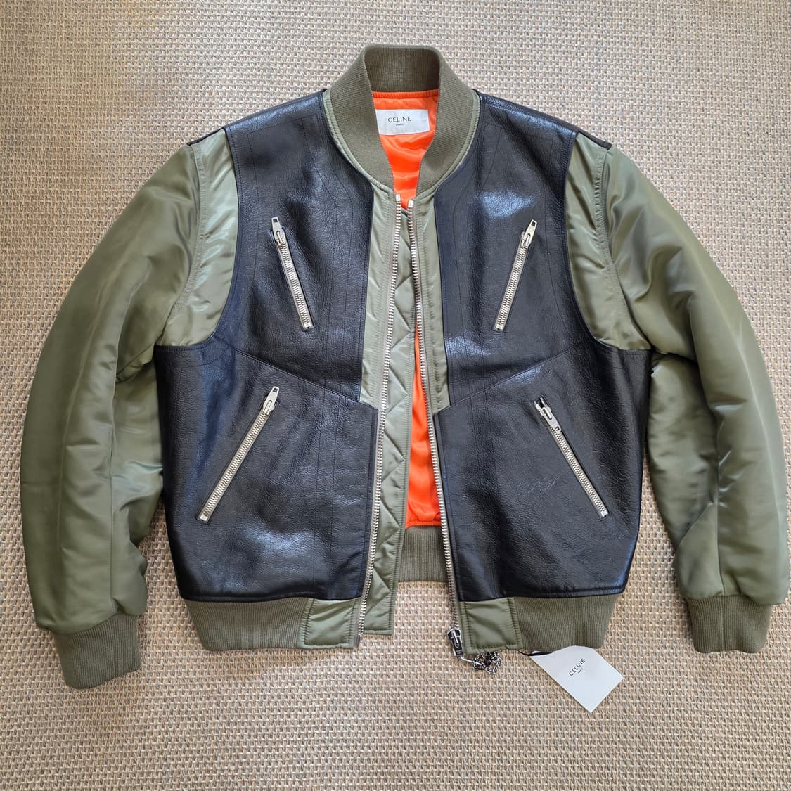 CELINE 셀린느 궁극의 MA-1 마원 이탈리안  카프가죽 버머 자켓 상품이미지10