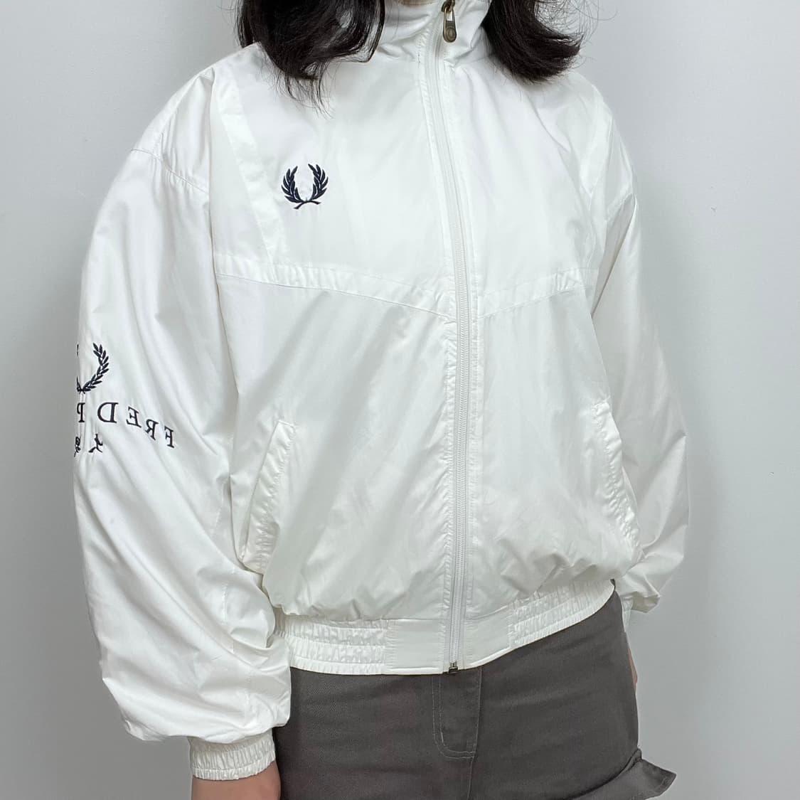 Fred perry Japan 스펠아웃 화이트 바람막이 상품이미지1