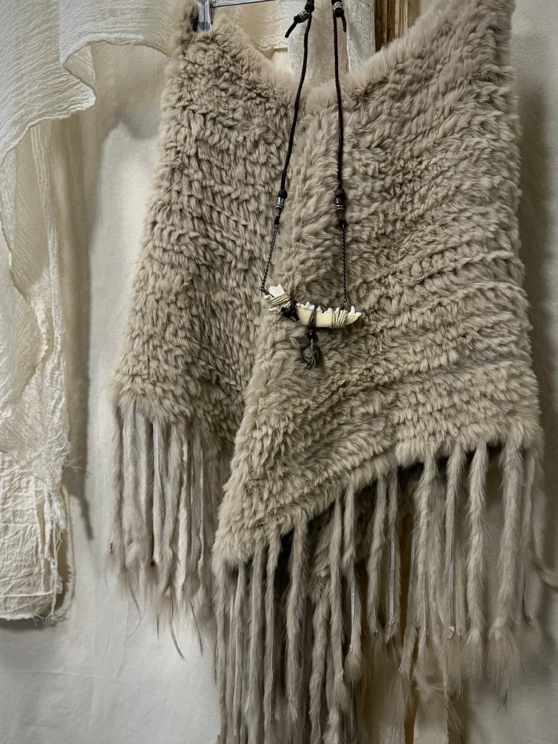 g.o.a rabbit fur 케이프 상품이미지2