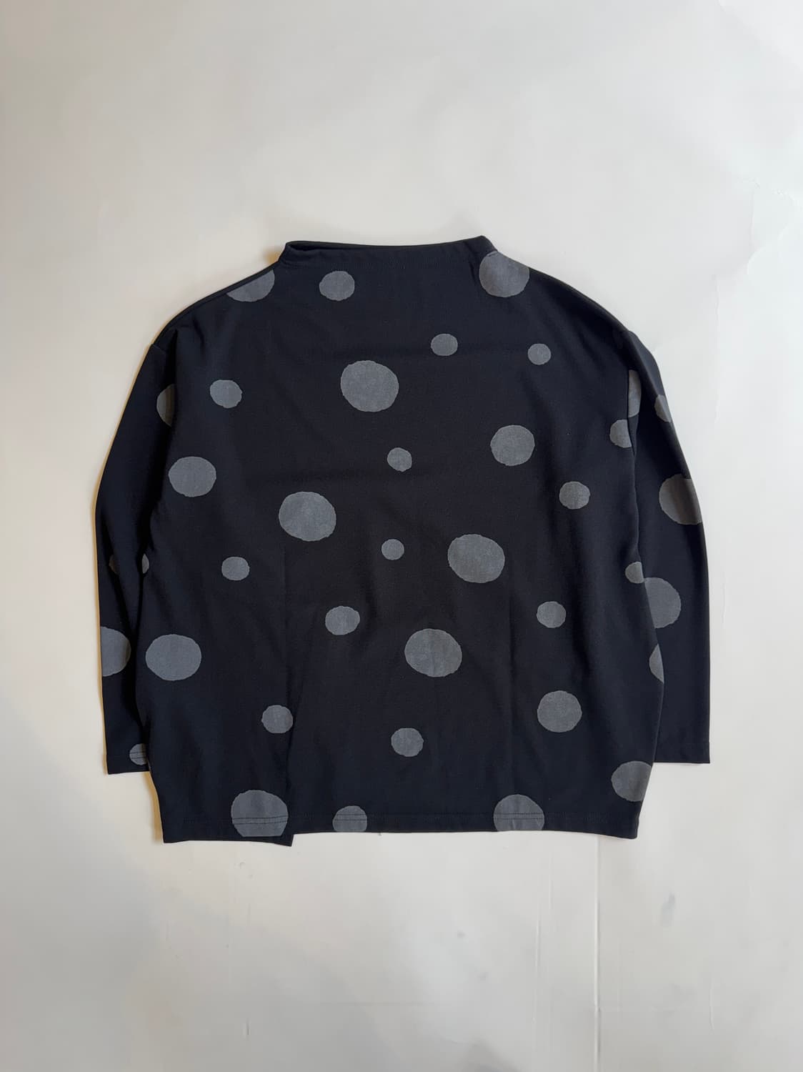 DOTTED MOCK NECK LONG SLEEVE TOP 상품이미지3