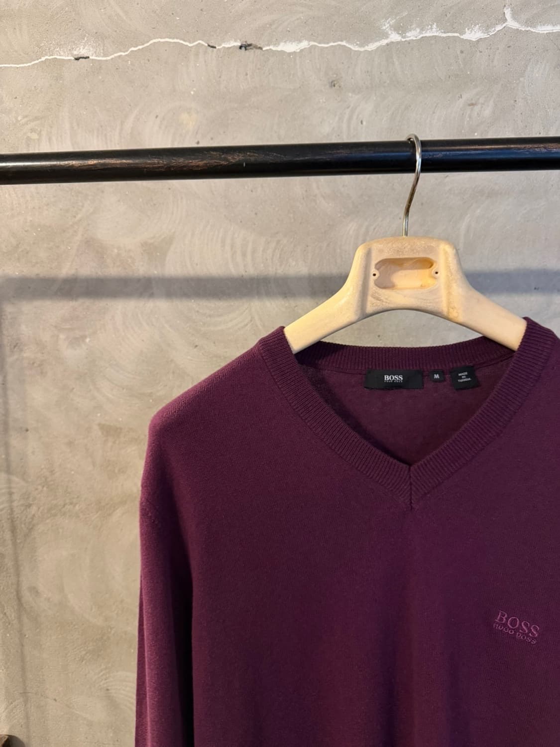 휴고보스 블랙라벨 브이넥 니트 100 상품이미지2