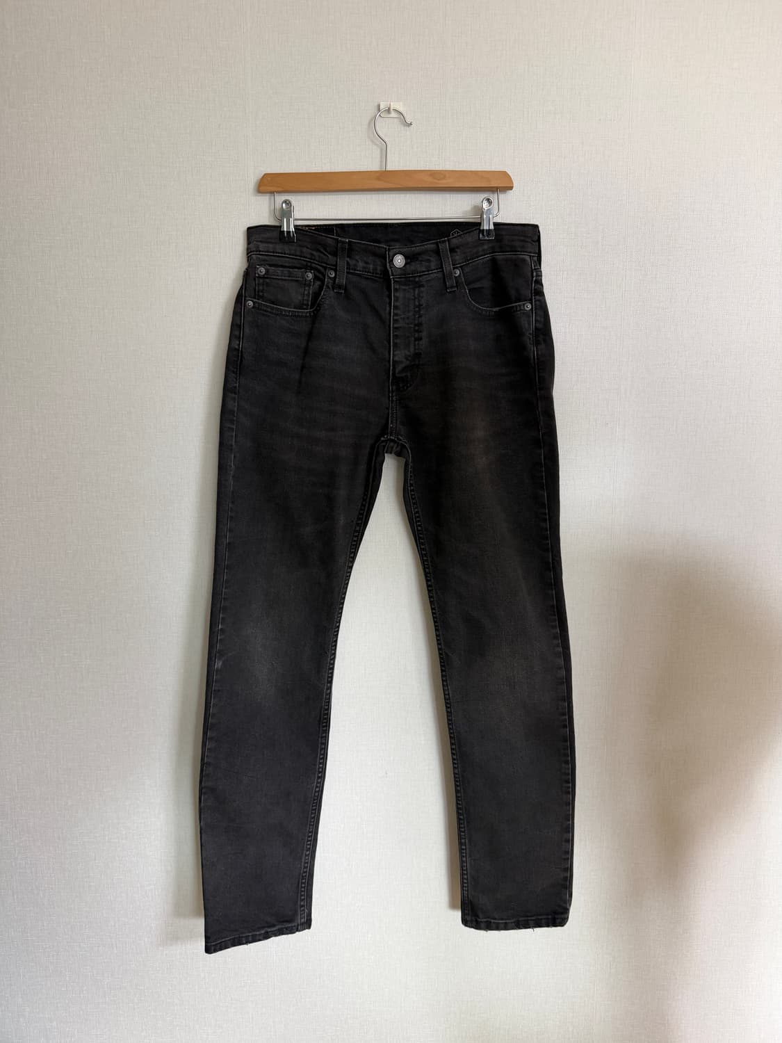리바이스 흑청바지 상품이미지1