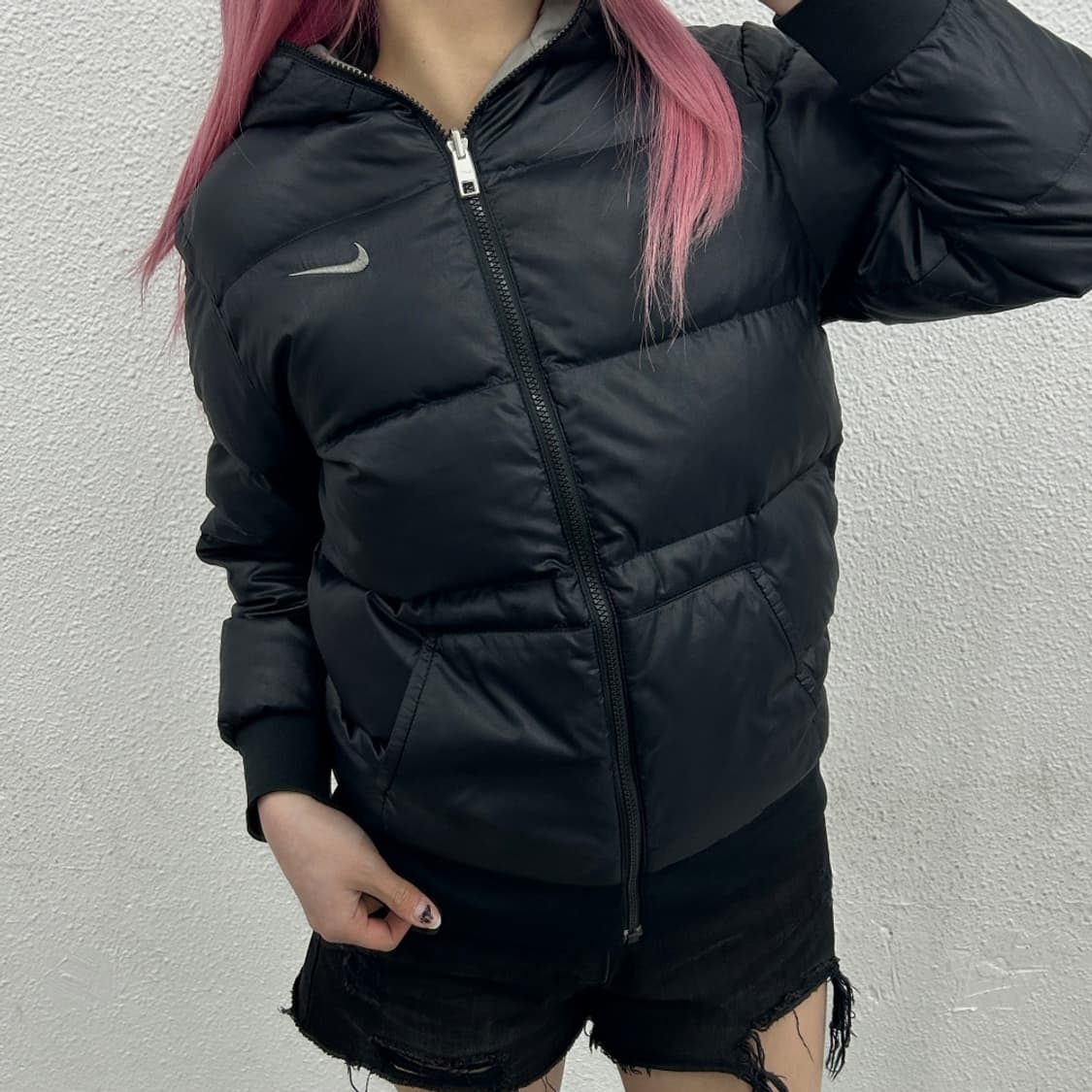 나이키 스우시 그레이 배색 리버시블 블랙 후드 패딩 L 상품이미지2