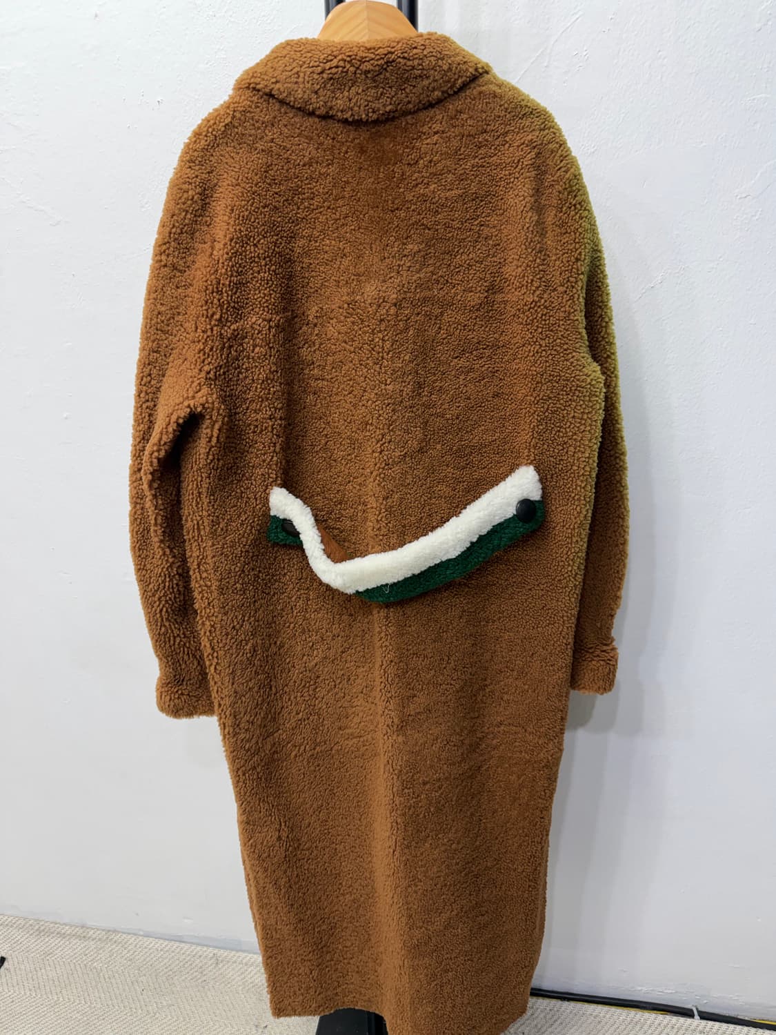 매장판정품) 이네스앤마샬 루즈핏 브라운 뽀글이 코트 36 상품이미지5