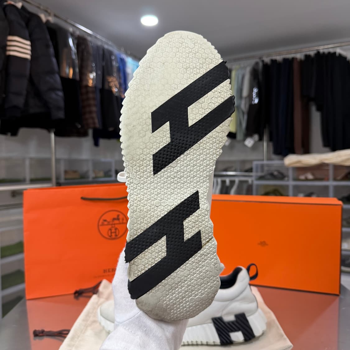 [리오브] 에르메스 바운싱 블랑 스웨이드 스니커즈 상품이미지3