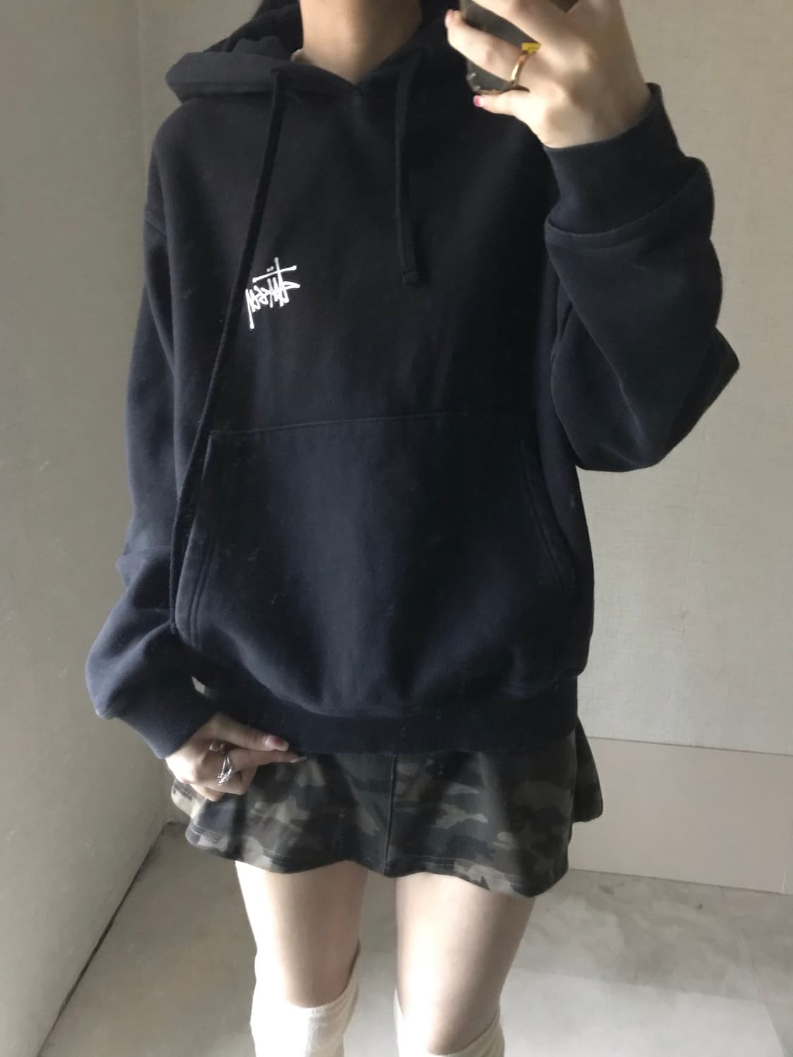 스투시 블랙 후드티 상품이미지2