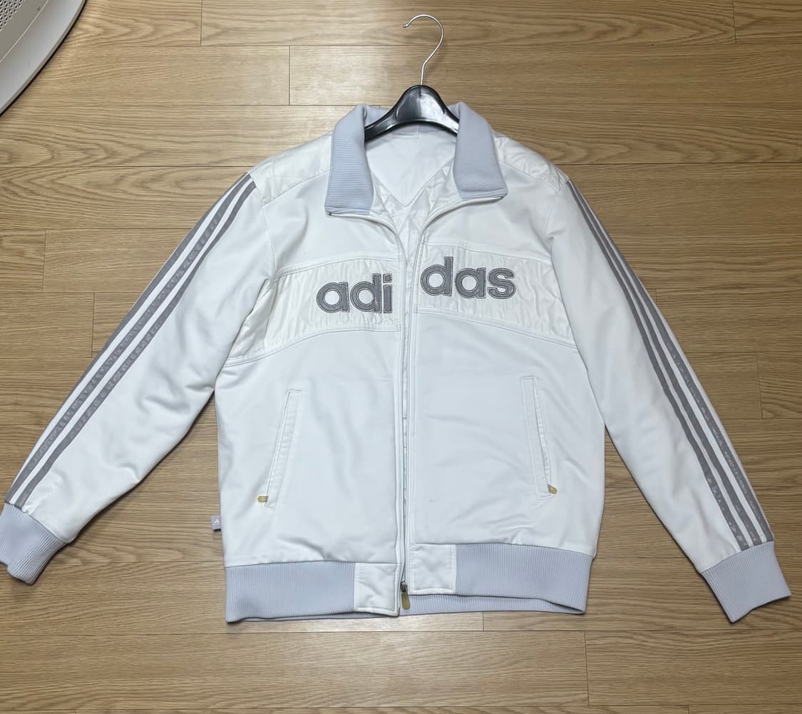 아디다스 점퍼 화이트 105 사이즈 상품이미지3
