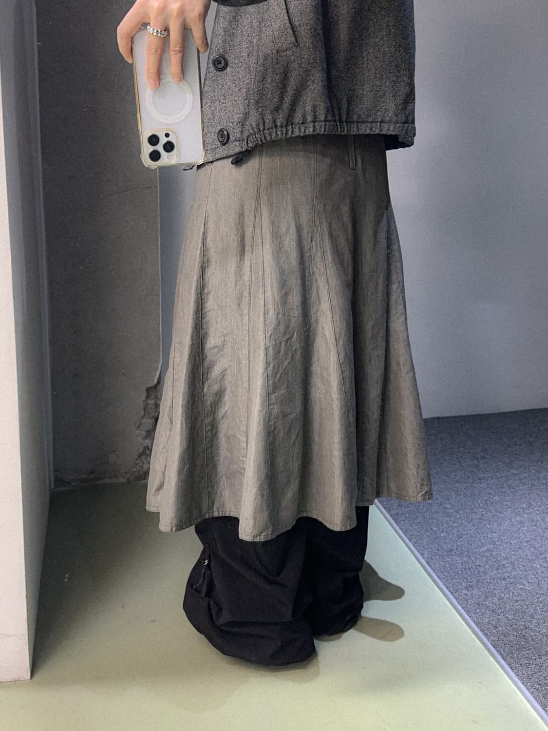 silky gray button skirt 상품이미지6