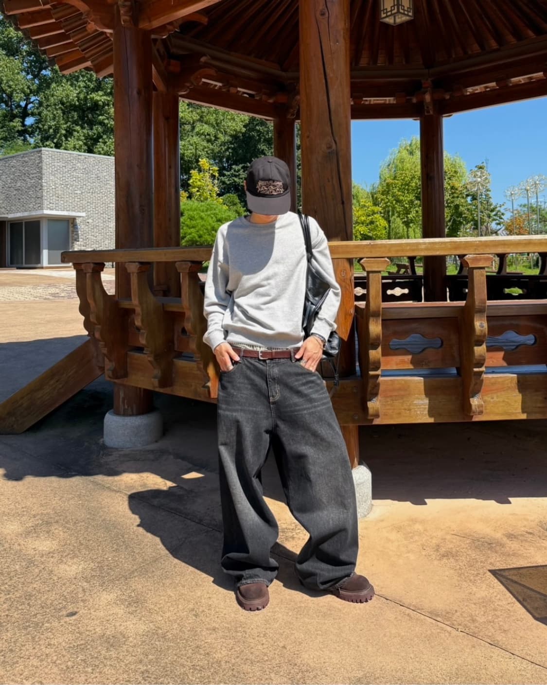 배기핏 커브드 워싱 데님 팬츠  상품이미지1