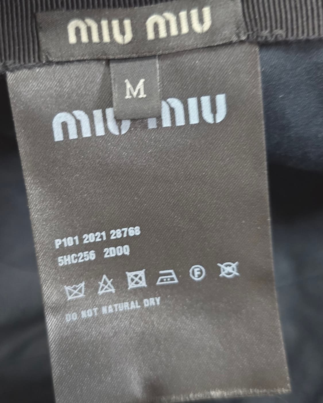 미우미우 로고 자수 도트 리본 볼캡 모자 m사이즈 판매 상품이미지5