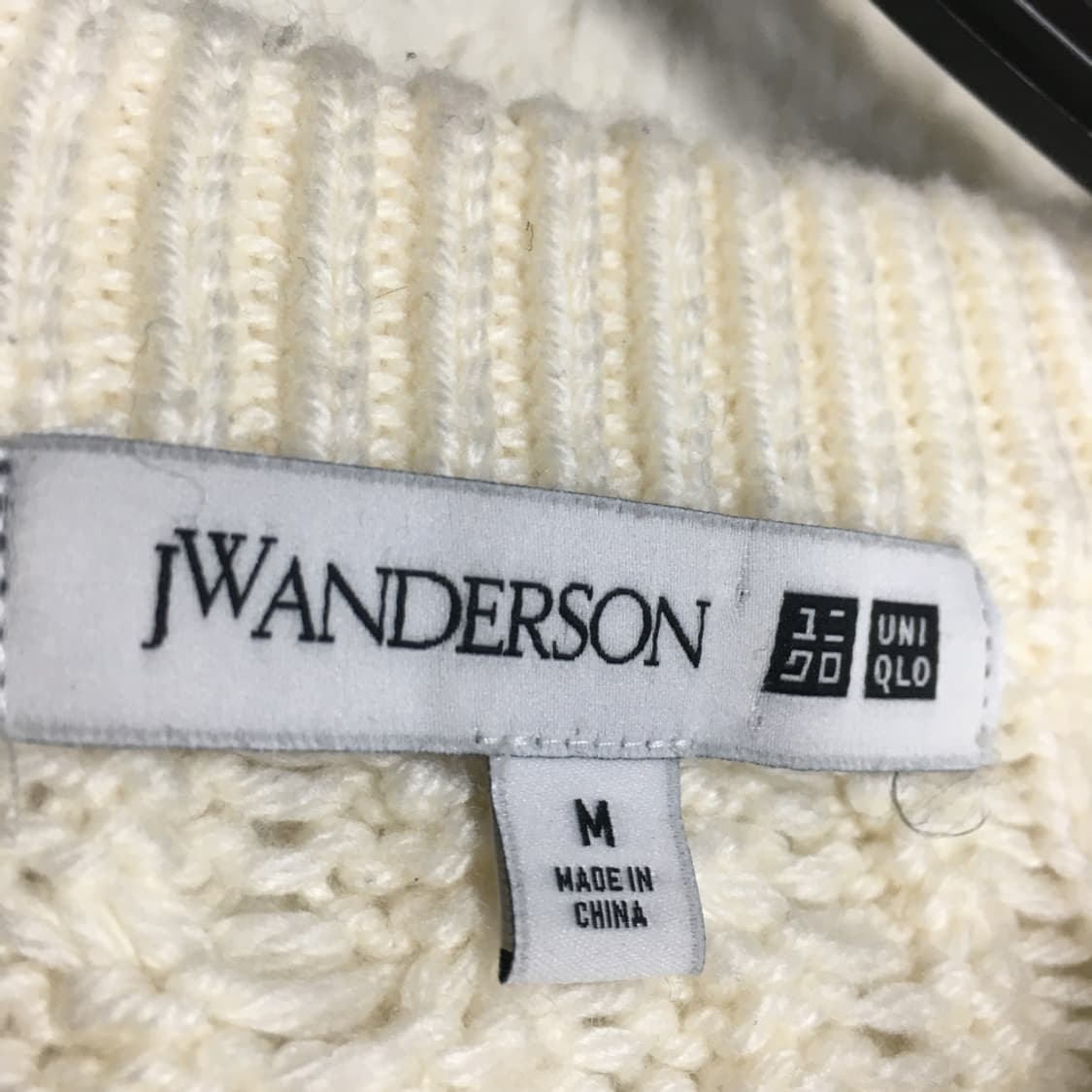유니클로 JW앤더슨 꽈배기니트 만원샵 DD01 상품이미지2