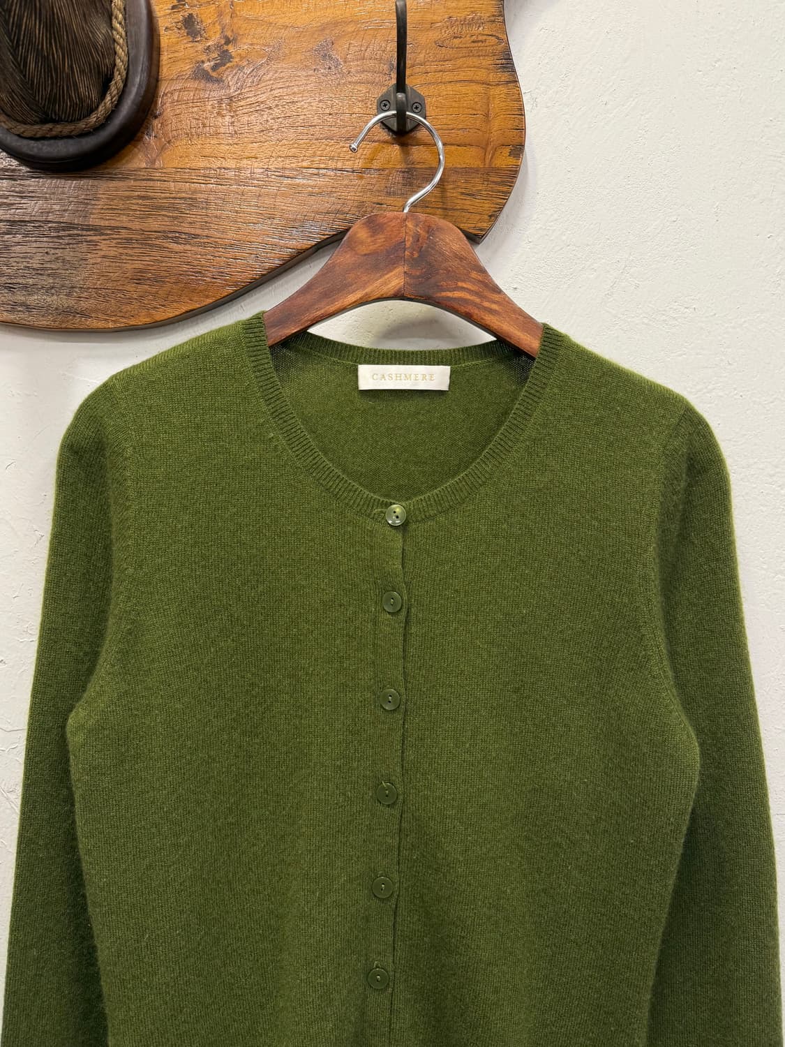 55) Cashmere Matcha Latte Green Cardigan 상품이미지1