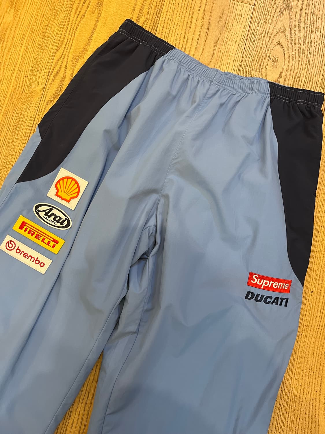 슈프림 x DUCATI 트랙팬츠 XXL 상품이미지2