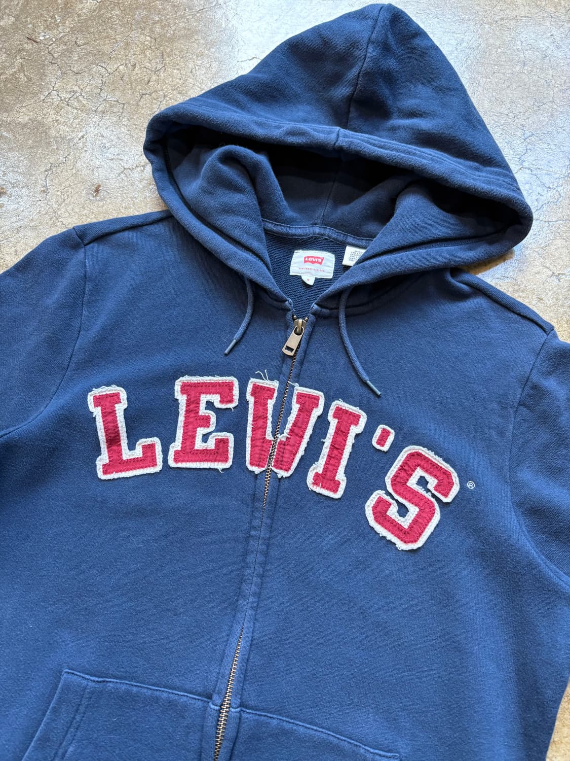 리바이스 데미지 자수 스웻 후드집업 상품이미지1