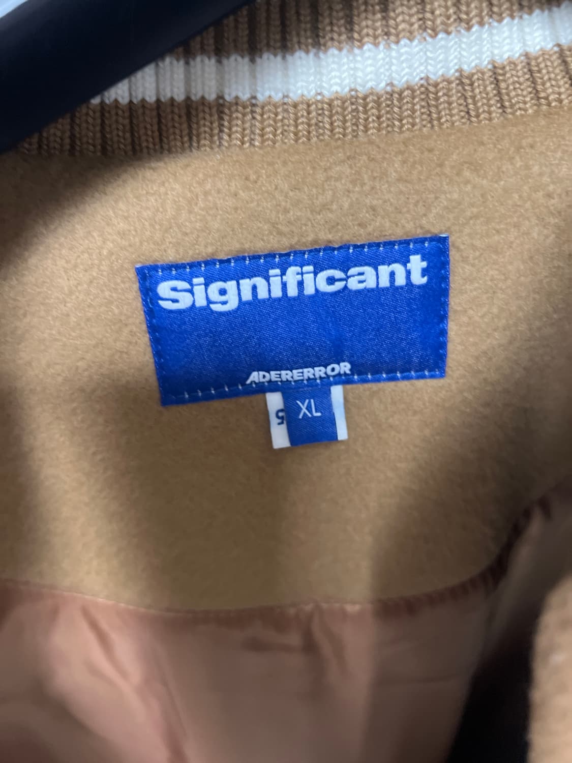 [xl]아더에러 시그니피컨트 바시티 자켓 카멜 상품이미지4