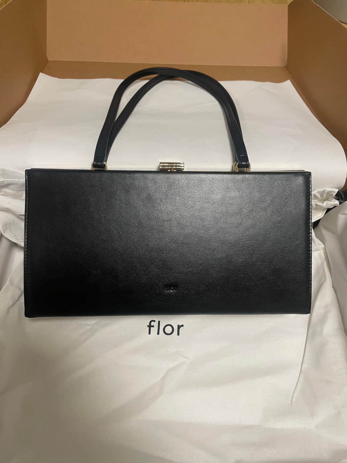 플로르 모나 미디엄 프레임 백 블랙 상품이미지4