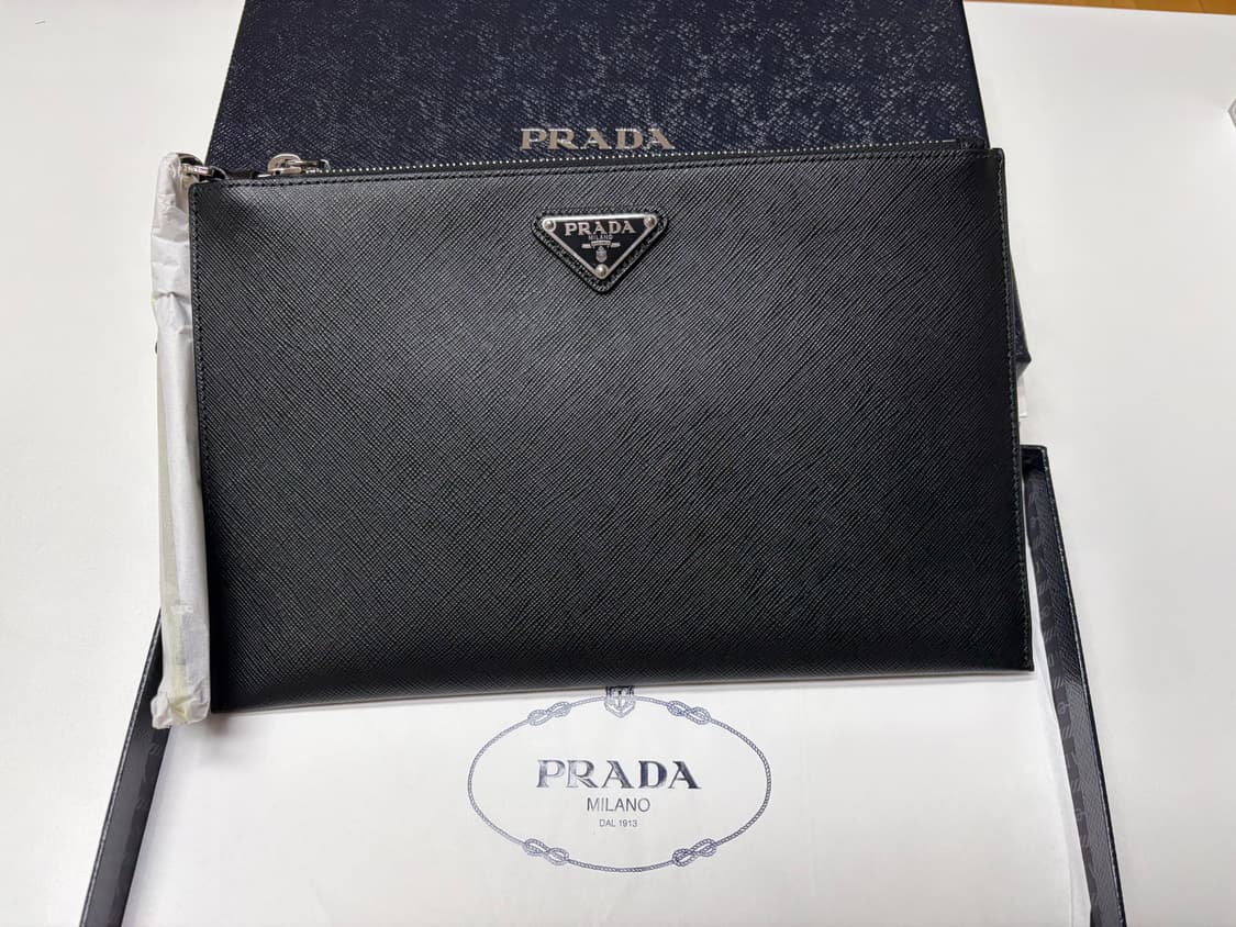 프라다 사피아노 클러치 블랙 새제품 남녀공용 상품이미지2