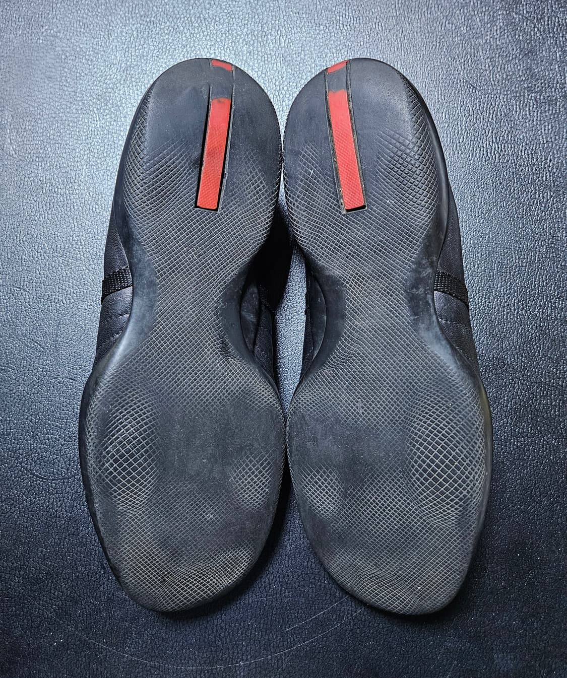 8.5 270~275 프라다 스니커즈 블랙 정품 상품이미지2