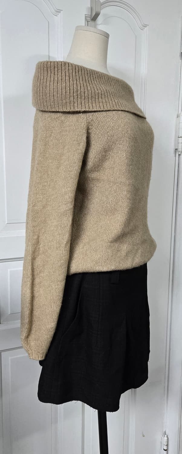 앤아더스토리즈 오프숄더니트/럭키마르쉐 스커트새상품 상품이미지4