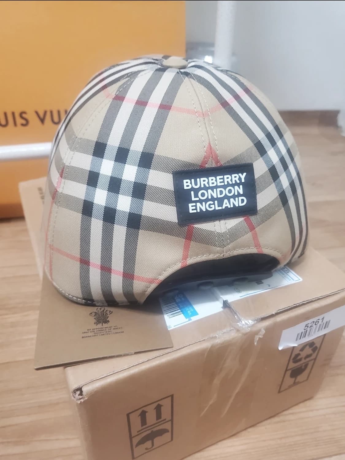 버버리 체크 볼캡 상품이미지2