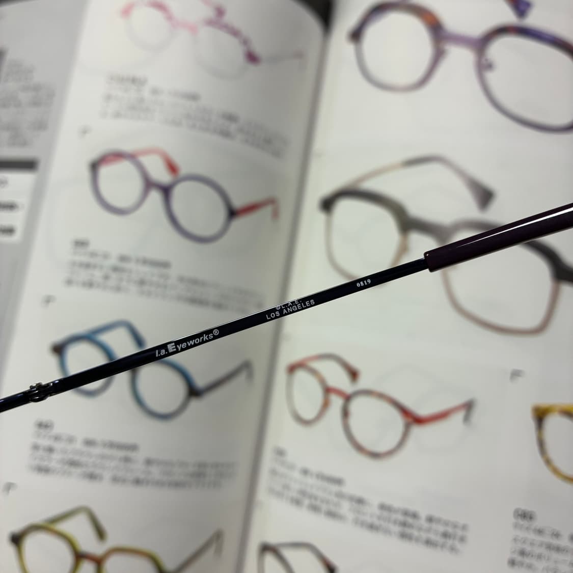 l.a. EYEWORKS 엘에이 아이웍스 원형 네이비 티타늄 안경 상품이미지5