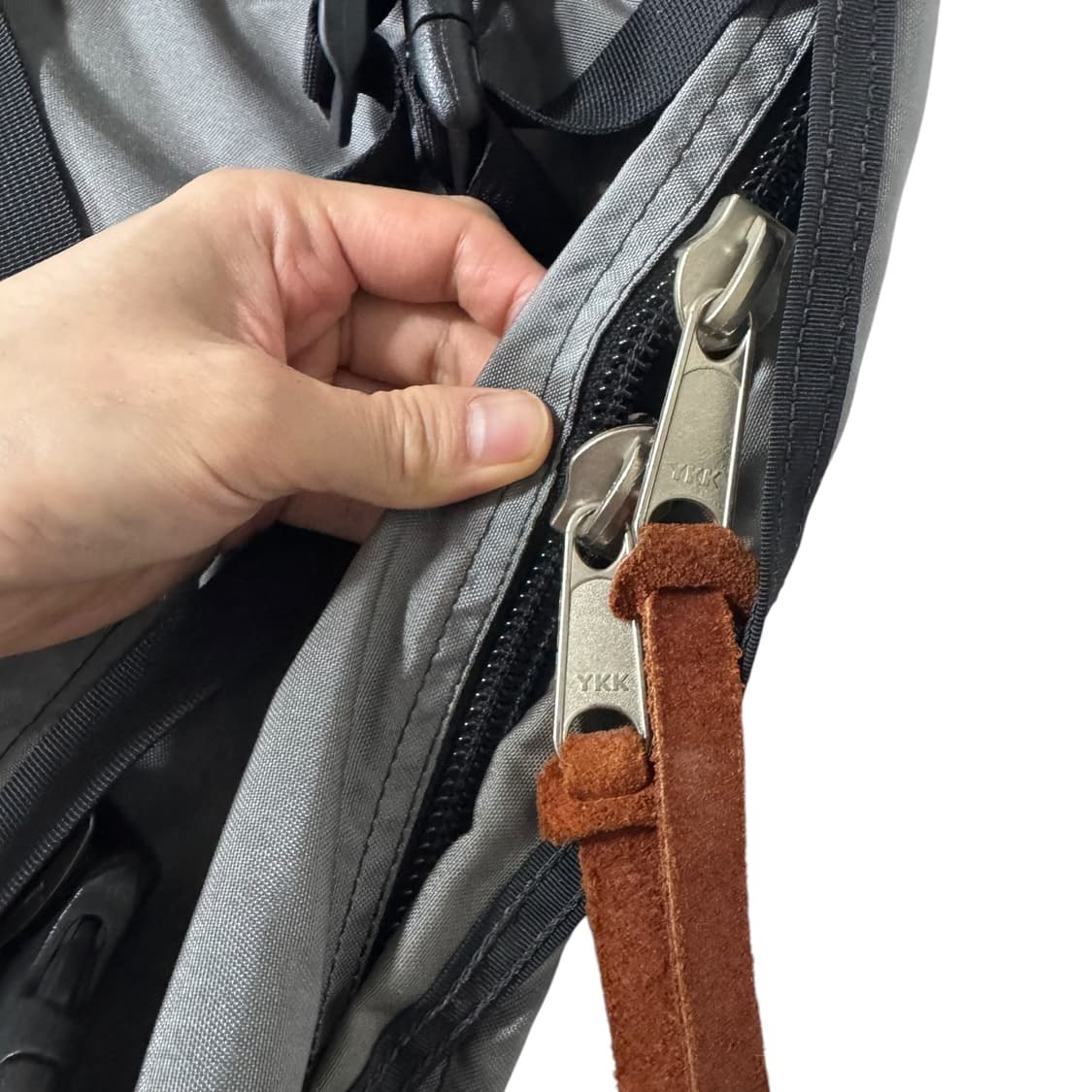 그레고리 구로고 데이앤하프 그레이 백팩 상품이미지3